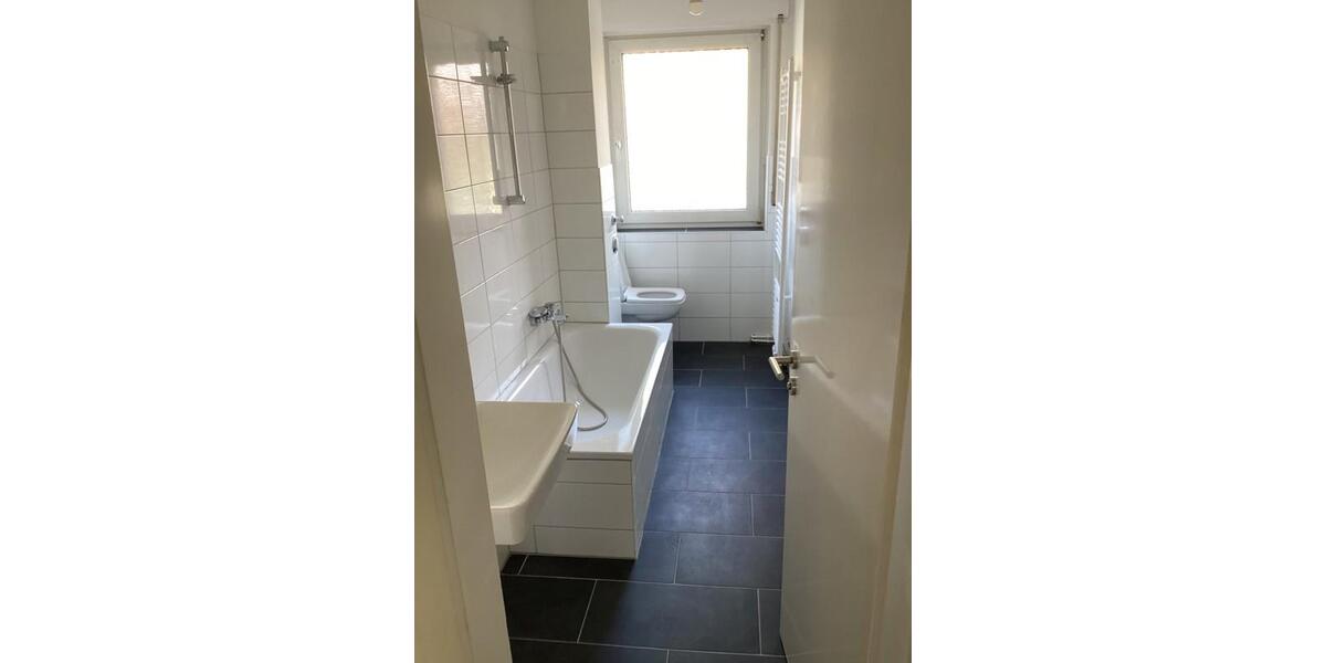 Erdgeschoßwohnung Hamburg Wandsbek - 3 Zimmer, 71 m&sup2;, 812&euro; | Angebot:26389280