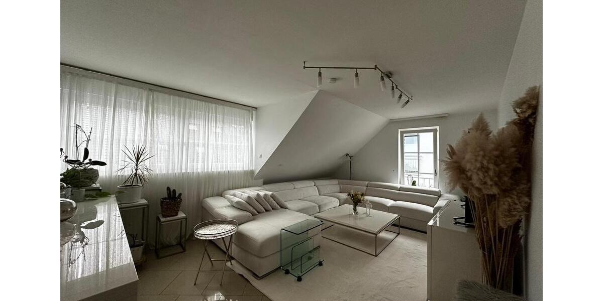 Moderne Doppelhaushälfte zur Miete (WG geeignet) 4.5 zimmer