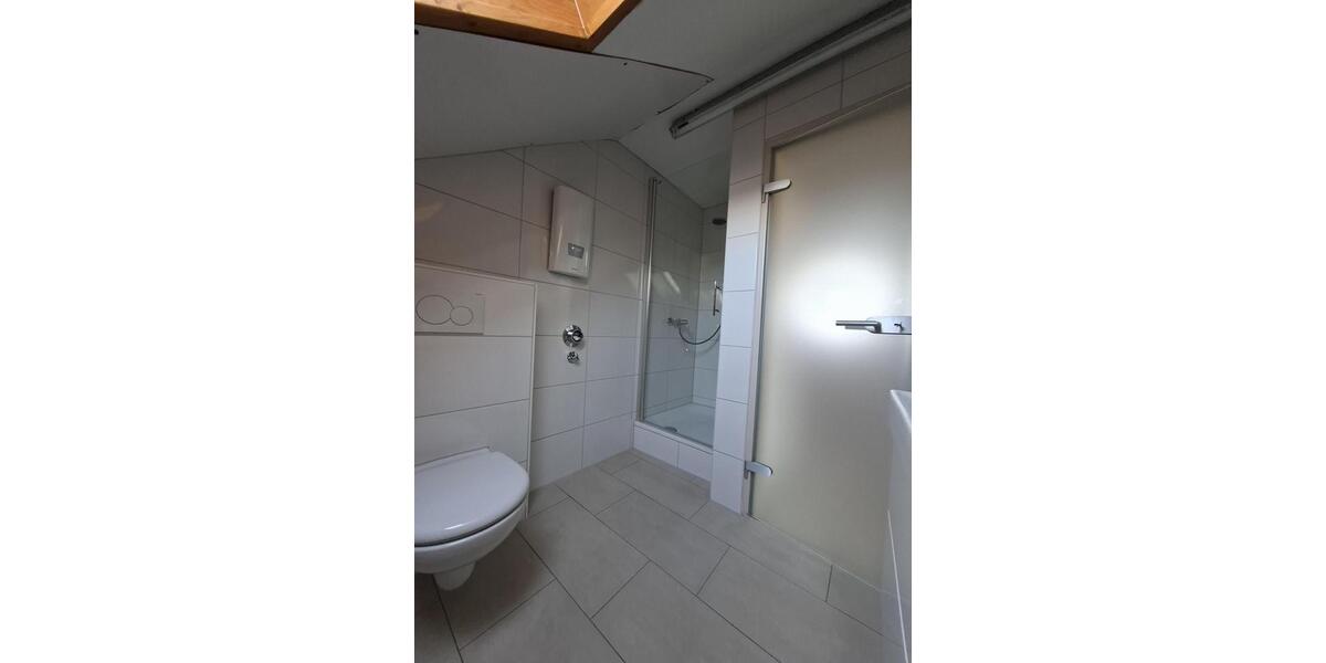 Dachgeschoßwohnung Bischofsheim - 1 Zimmer, 42 m&sup2;, 490&euro; | Angebot:25569028