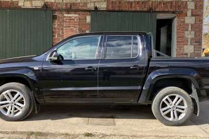 VW Amarok 233.500 km 17.990 &euro; Warstein - Westendorf 59581