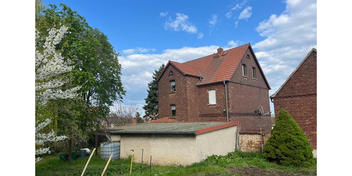 Einfamilienhaus Lützen - 8 Zimmer, 130 m&sup2;, 225.000&euro; | Angebot:26548110