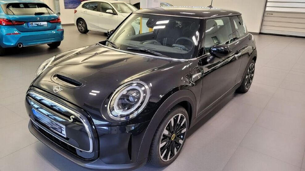 Cooper SE
