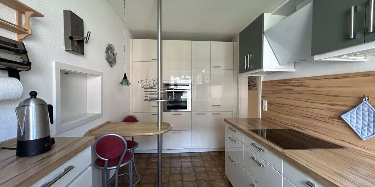 Wohnung zum Kaufen in Flensburg-Engelsby 189.000 € 98 m² 4 zimmer