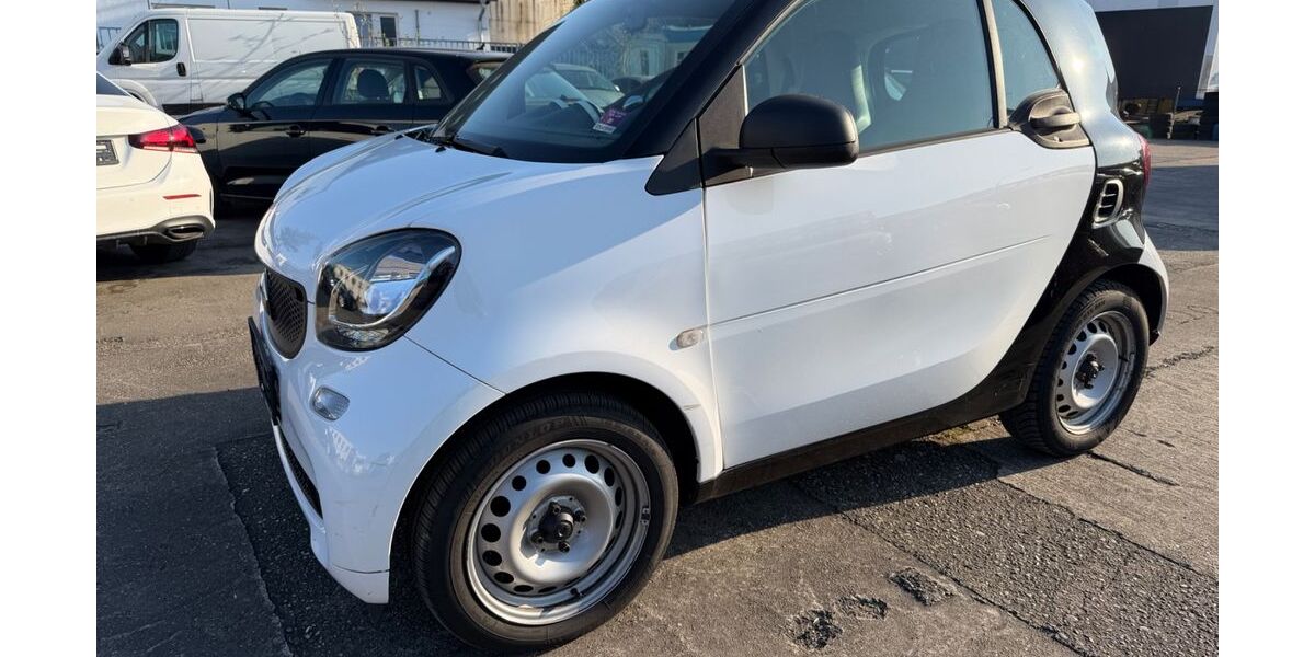 Smart ForTwo 90.300 km 6.200 &euro; Flörsheim am Main 65439