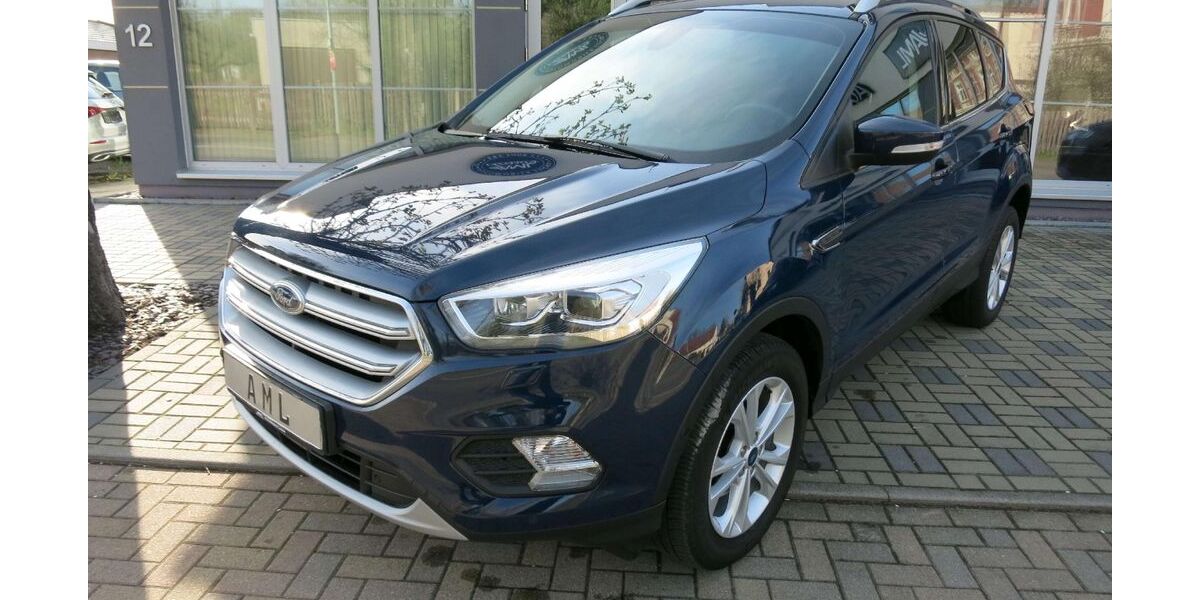 Ford Kuga 72.000 km 16.990 &euro; Lucka 04613