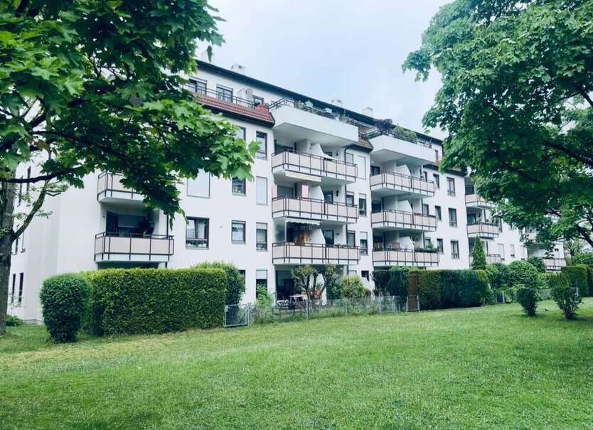 Wohnung zum Kaufen in Augsburg 379.000 € 74 m²