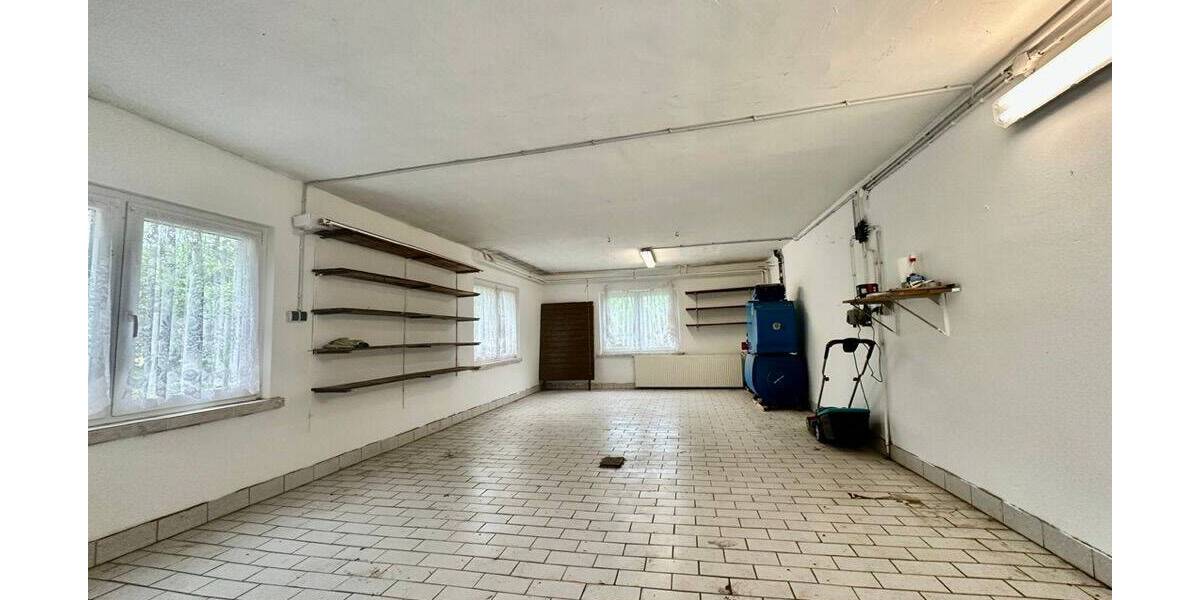 Mehrfamilienhaus, Wohnhaus Floh-Seligenthal / Hohleborn Hohleborn - 8 Zimmer, 180 m&sup2;, 1.300&euro; | Angebot:26594688