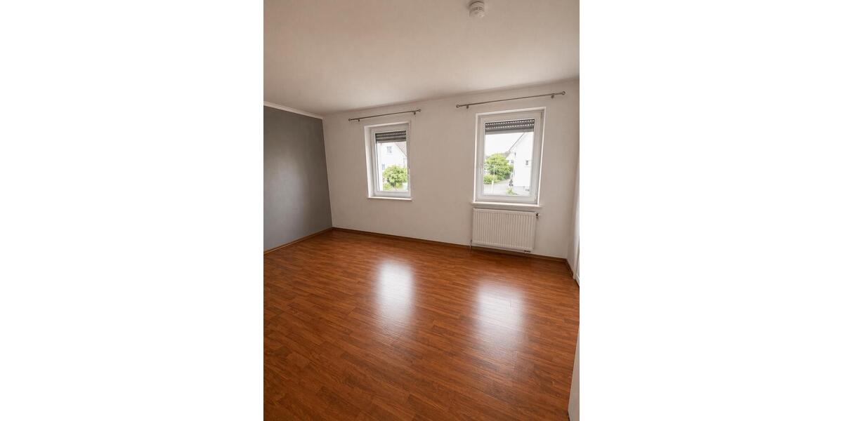 Etagenwohnung Forst - 2 Zimmer, 65 m&sup2;, 750&euro; | Angebot:26681900