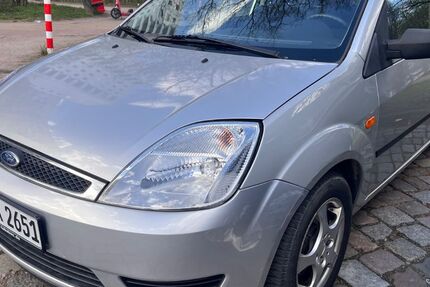 Ford Fiesta 97.757 km 1.999 &euro; Hamburg 21109