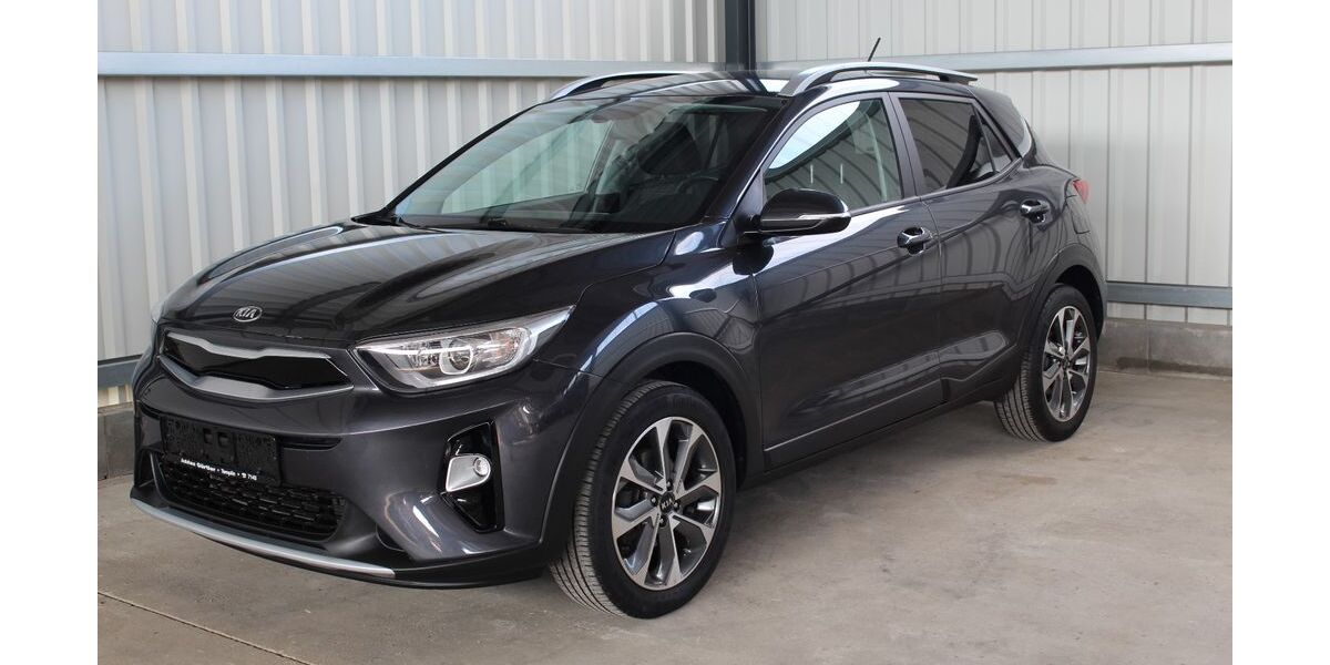 Kia Stonic 82.000 km 14.490 &euro; Templin 17268