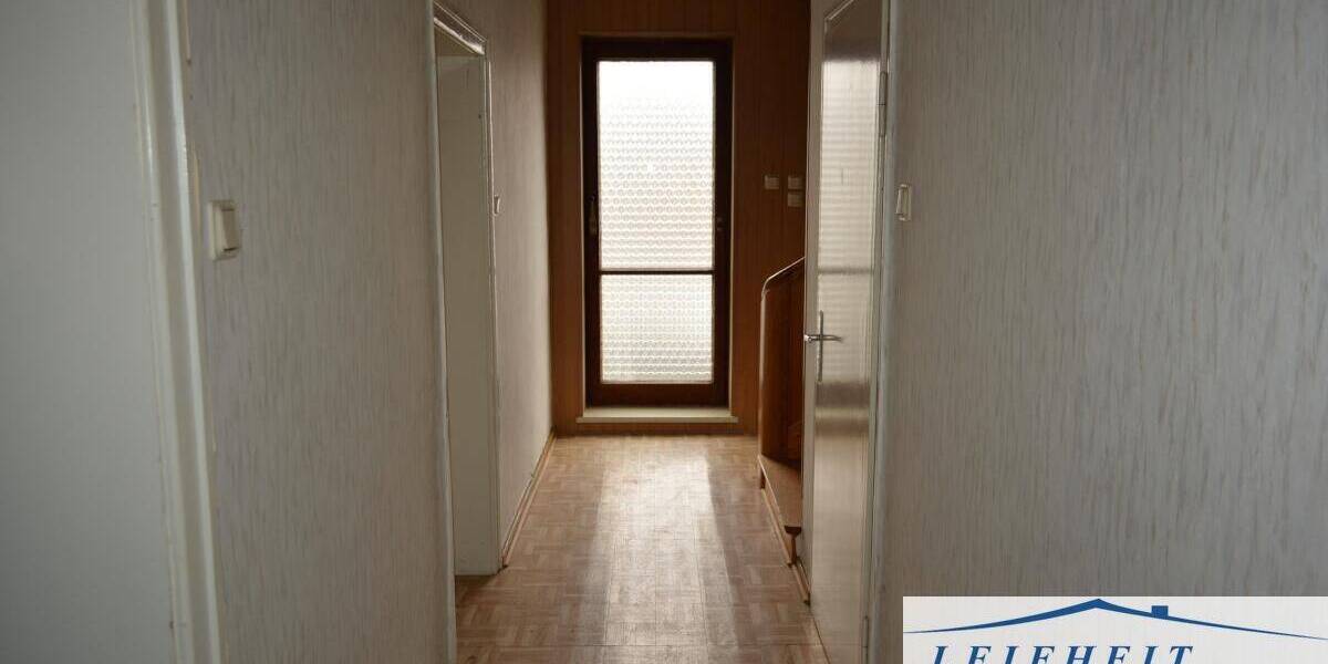 Einfamilienhaus Mühlhausen Eigenrieden - 5 Zimmer, 125 m&sup2;, 119.000&euro; | Angebot:26807371