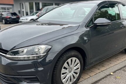 VW Golf 1.6 TDI VII. BMT Start-Stopp PDC 164.000 km 9.990 € Neckarsulm 74172
