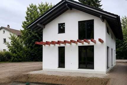 Haus Prien am Chiemsee - 5 Zimmer, 175 m&sup2;, 1.690.000&euro; | Angebot:26385423