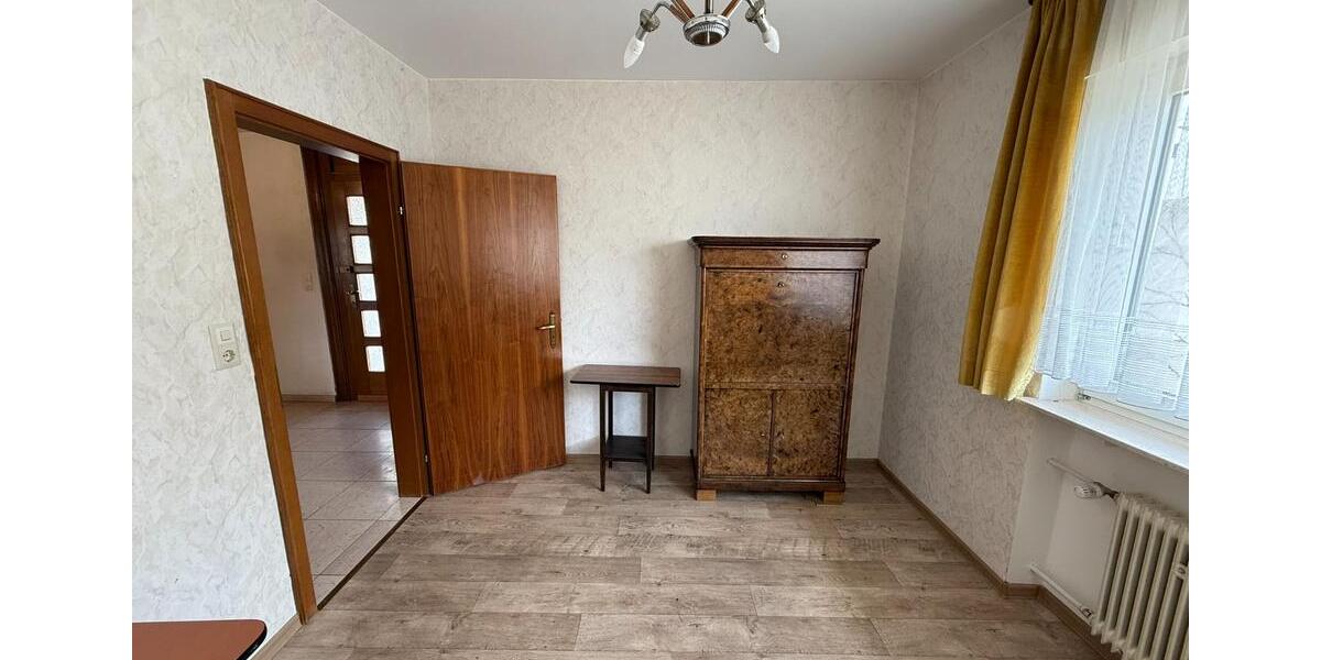 Freistehendes Einfamilienhaus inkl. 2 Appartements in Rüdesheim 6 zimmer