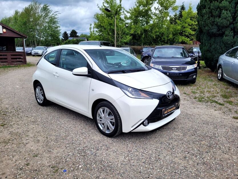 Toyota Aygo (X) 46.000 km 7.490 € Berlin 13127
