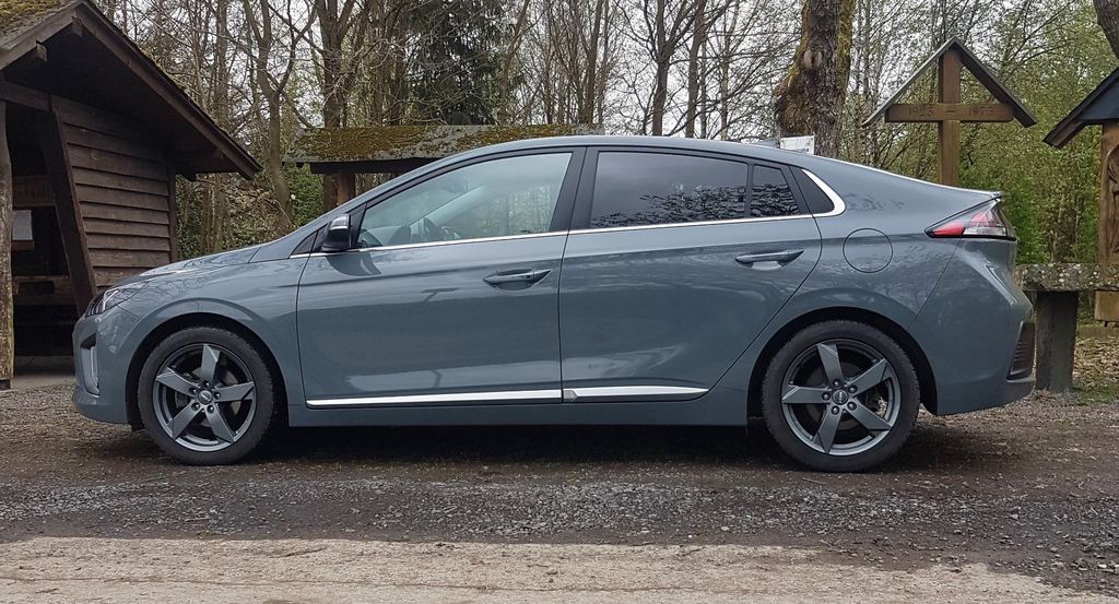 Hyundai IONIQ 75.500 km 14.500 &euro; Sundern 59846
