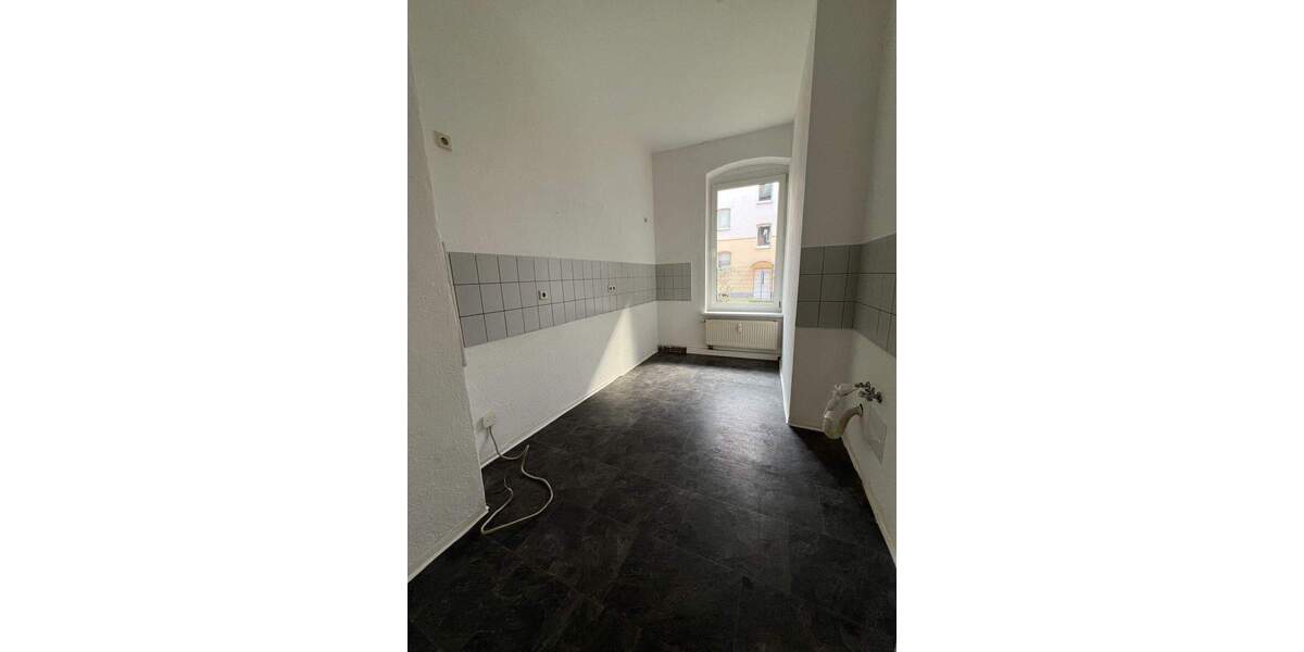 Zimmer Halle Innenstadt - 3 Zimmer, 71 m&sup2;, 575&euro; | Angebot:25968711