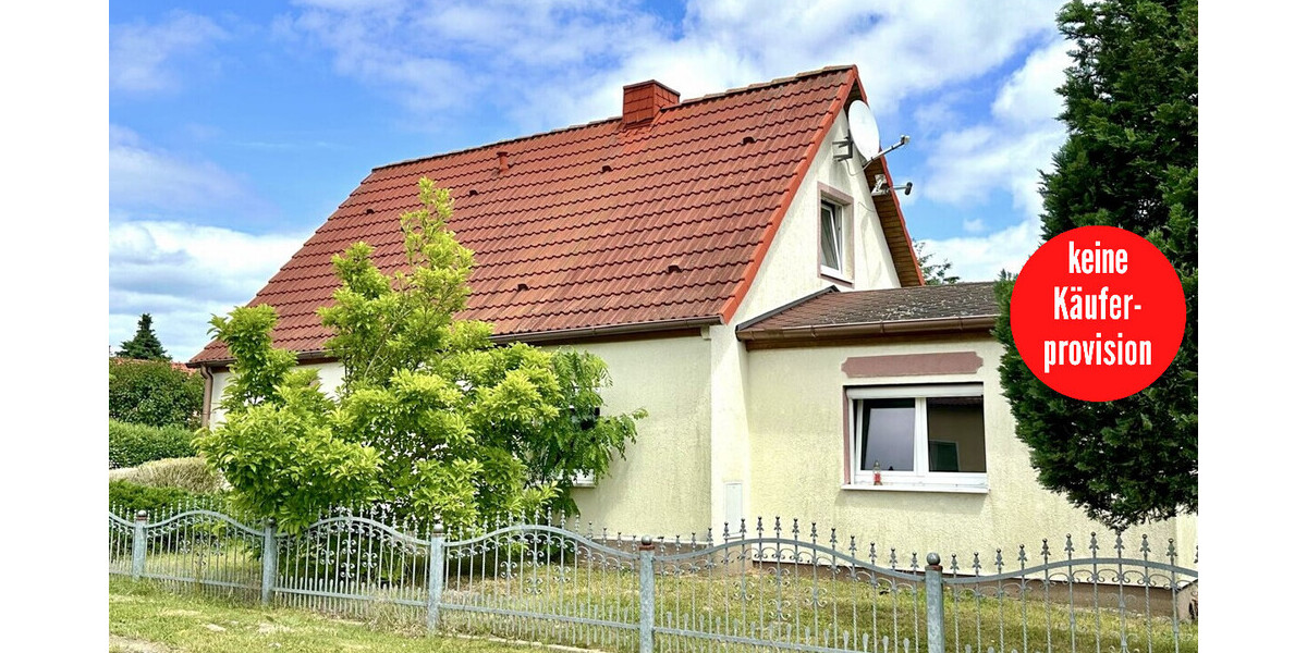 HORN IMMOBILIEN ++ Einfamilienhaus in Lebehn – Wohnen in Seenähe mit großem Grundstück - Einfamilienhaus Krackow / Lebehn Lebehn | Angebot:27034671