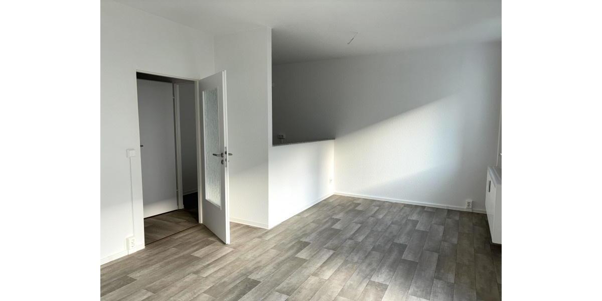 Erdgeschoßwohnung Zwickau Neuplanitz - 2 Zimmer, 50 m&sup2;, 330&euro; | Angebot:26017459