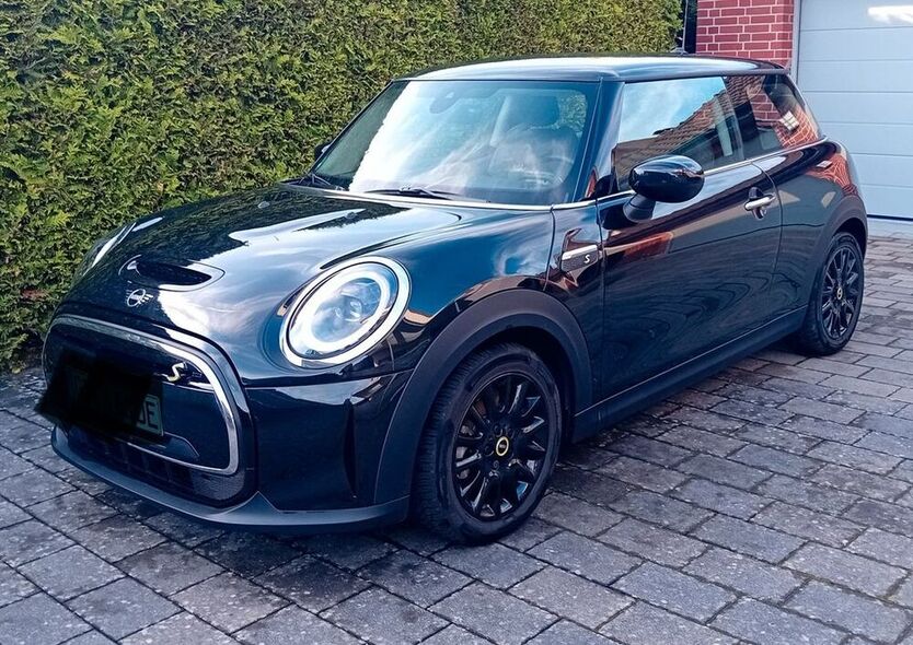 Cooper SE