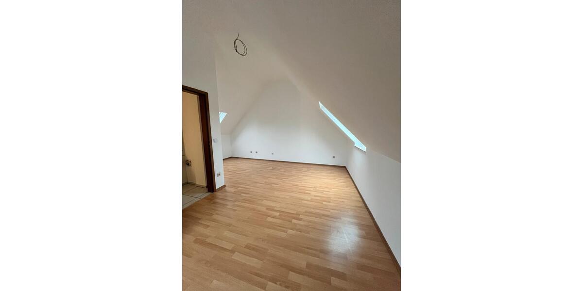 Doppelhaushälfte Köln Mülheim - 4 Zimmer, 114 m&sup2;, 2.000&euro; | Angebot:25396670