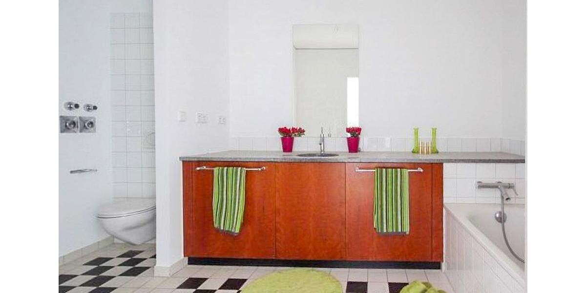 Dachgeschoßwohnung Frankfurt am Main Gutleutviertel - 3 Zimmer, 97 m&sup2;, 1.926&euro; | Angebot:25446753