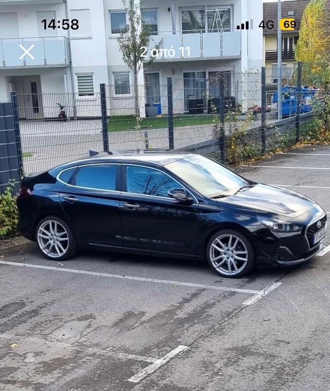i30