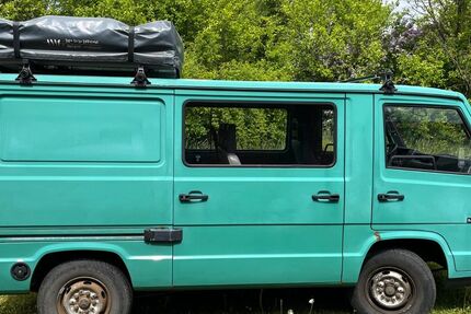 Mercedes-Benz MB 100 154.000 km 9.500 &euro; Bosau 23715