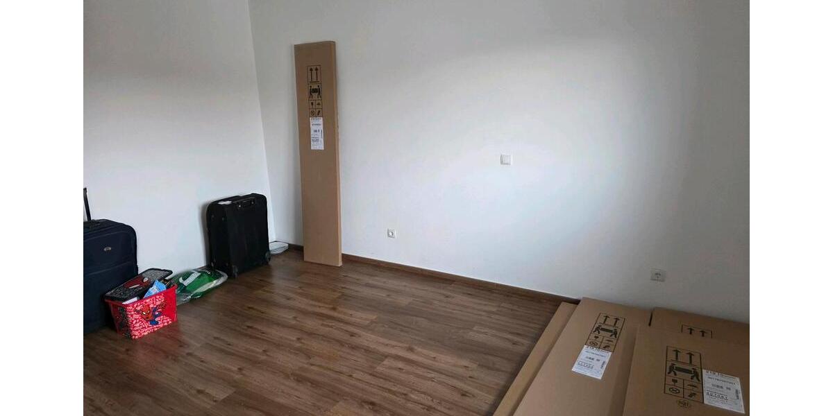 Erdgeschoßwohnung Essenbach - 4 Zimmer, 95 m&sup2;, 1.600&euro; | Angebot:26221430