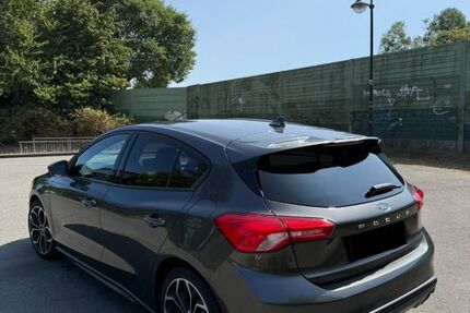 Ford Focus 126.165 km 13.799 &euro; Bad Münstereifel Wald 53902