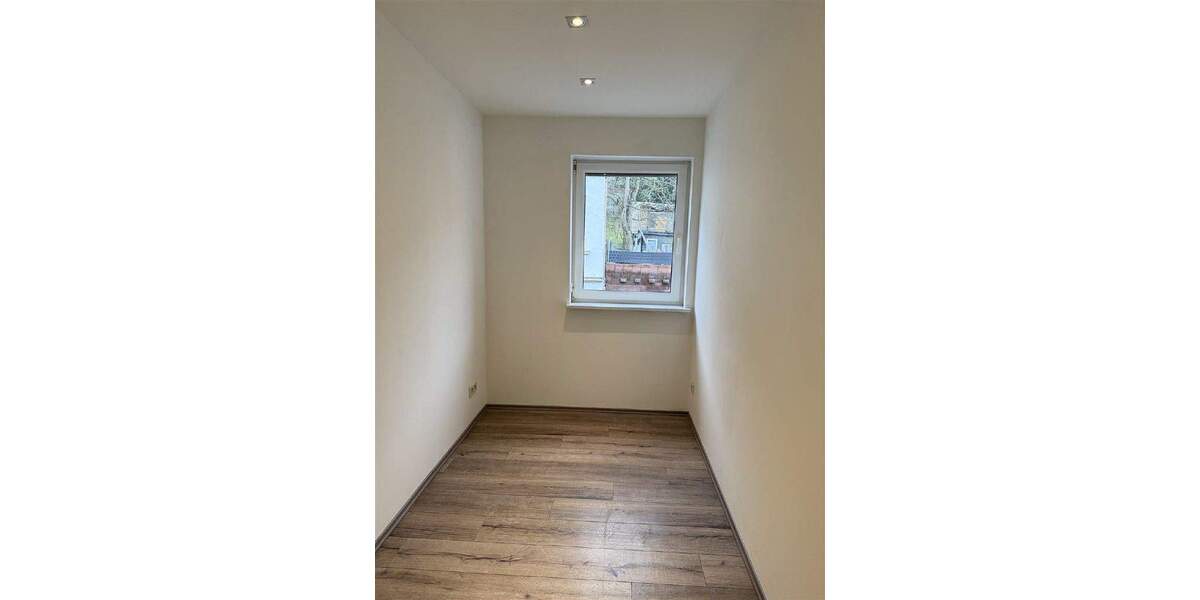 Etagenwohnung Bad Ems - 3 Zimmer, 138 m&sup2;, 1.100&euro; | Angebot:24712604