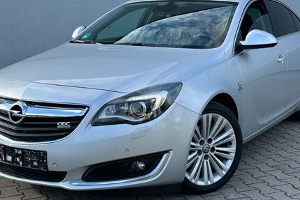 Opel Insignia 82.884 km 9.900 &euro; Berlin 12277