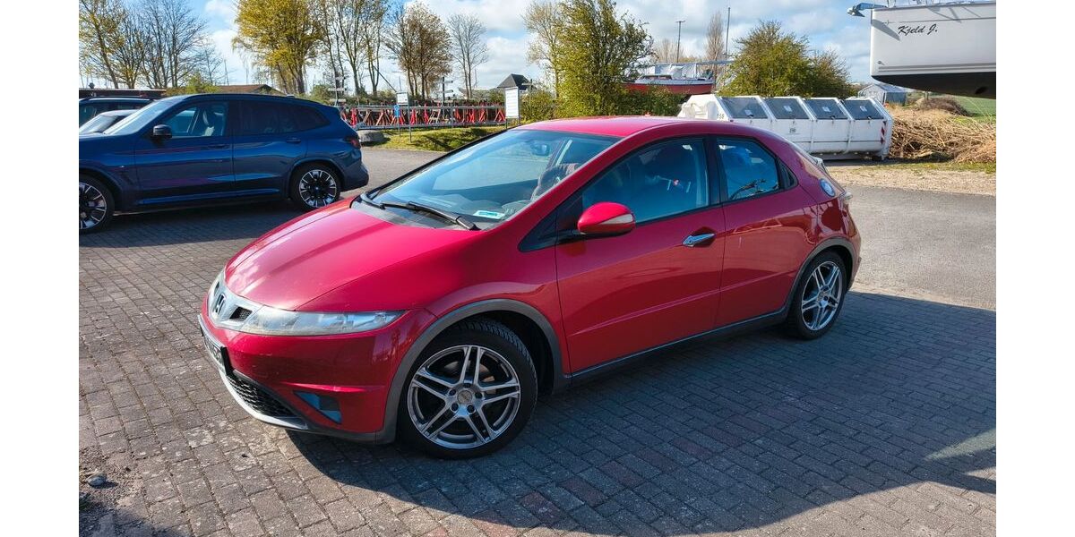 Honda Civic 146.500 km 5.000 &euro; Zeven 24707