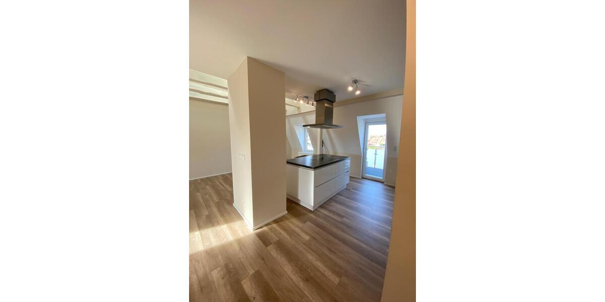 Dachgeschoßwohnung Bamberg Bamberg-Ost - 2.5 Zimmer, 72 m&sup2;, 1.100&euro; | Angebot:26284511