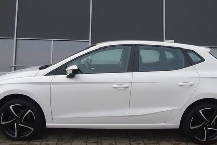 Seat Ibiza 73.577 km 13.990 &euro; Steißlingen 78256