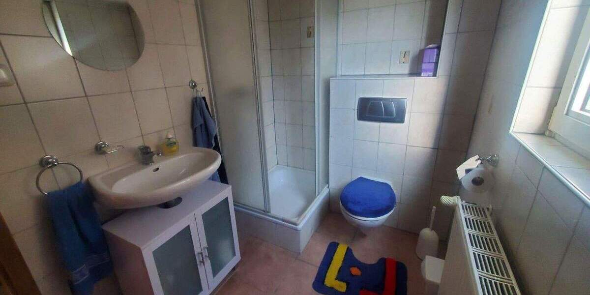 Doppelhaushälfte Rheinberg Orsoy - 7 Zimmer, 126 m&sup2;, 350.000&euro; | Angebot:25781574