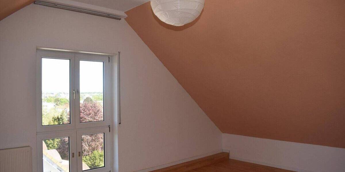 Etagenwohnung Bad Nauheim - 3 Zimmer, 82 m&sup2;, 295.000&euro; | Angebot:26389263