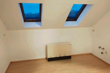 Mylau Single 2 RaumWohnung im Dachgeschoss