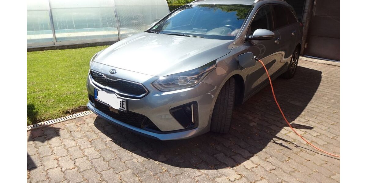 Kia ceed Sportswagon 38.200 km 18.600 &euro; Oberlungwitz 09353