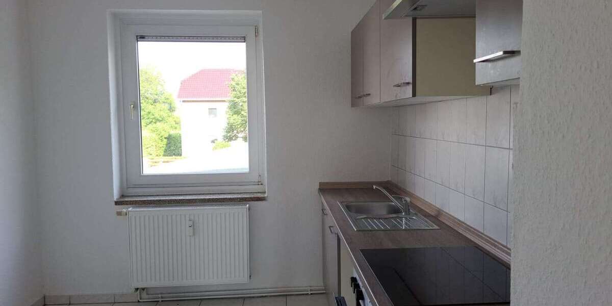 Schicke 2 Zimmer Wohnung mit Einbauküche! - Appartement Elstra Kriepitz | Angebot:24485028
