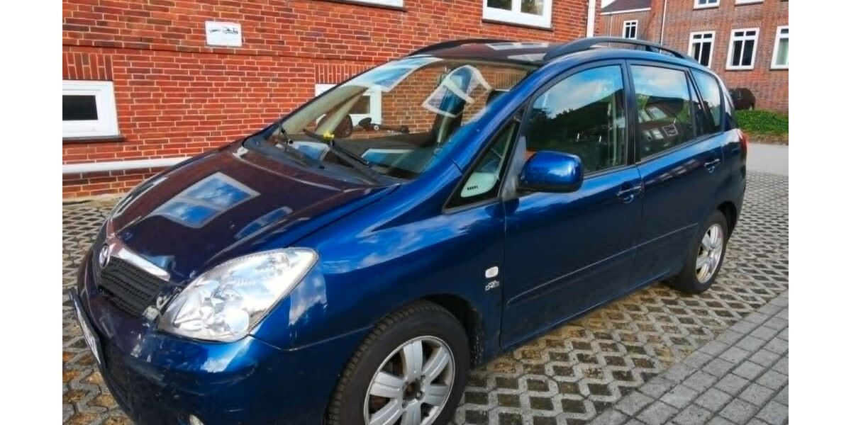 Toyota Corolla Verso 334.500 km 1.400 &euro; Stade 21680