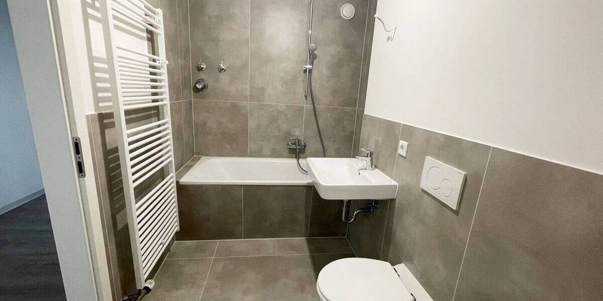 Etagenwohnung Köln Urbach - 4 Zimmer, 100 m&sup2;, 1.350&euro; | Angebot:26874987