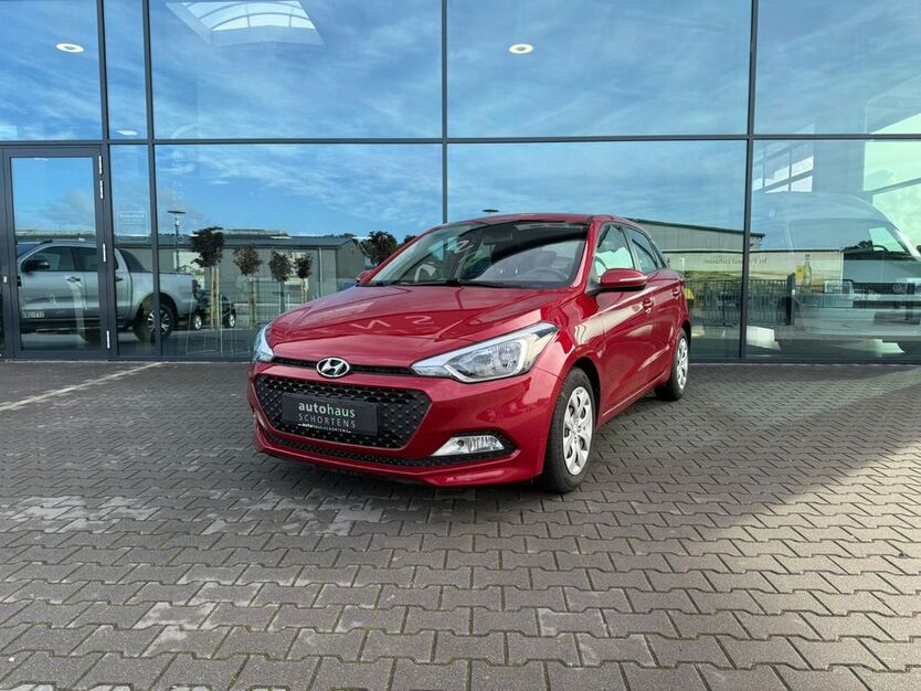 Hyundai i20 57.800 km 9.990 € Schortens 26419