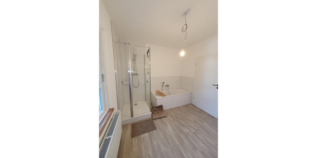 Etagenwohnung Nümbrecht - 2 Zimmer, 76 m&sup2;, 830&euro; | Angebot:25404212
