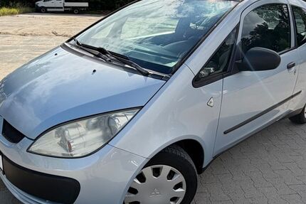 Mitsubishi Colt 212.000 km 899 &euro; Berlin 12349