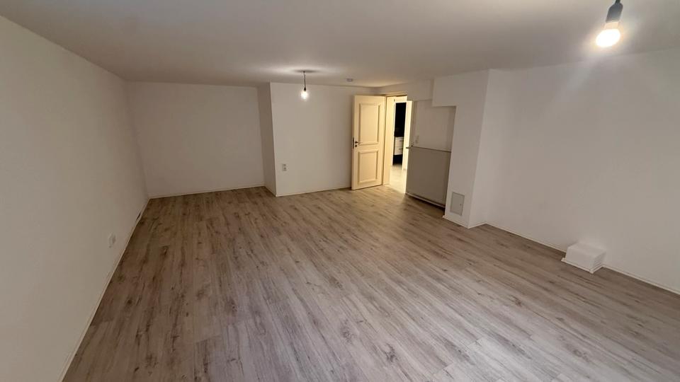 Etagenwohnung Rosengarten - 2.5 Zimmer, 80 m&sup2;, 960&euro; | Angebot:25459173