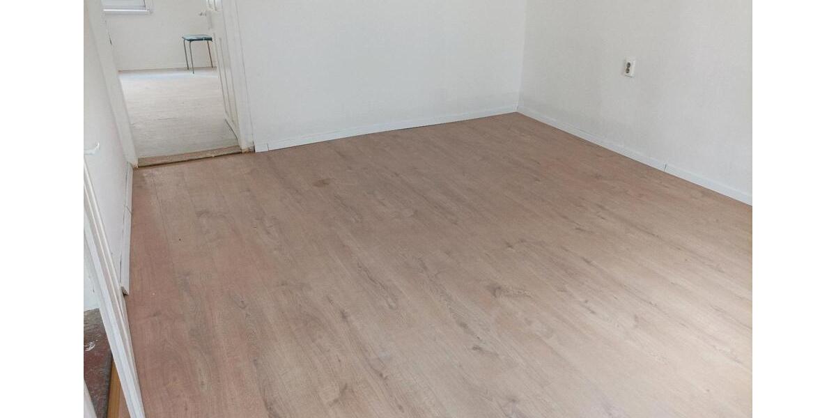 Mehrfamilienhaus, Wohnhaus Weida - 6 Zimmer, 150 m&sup2;, 53.000&euro; | Angebot:25903240