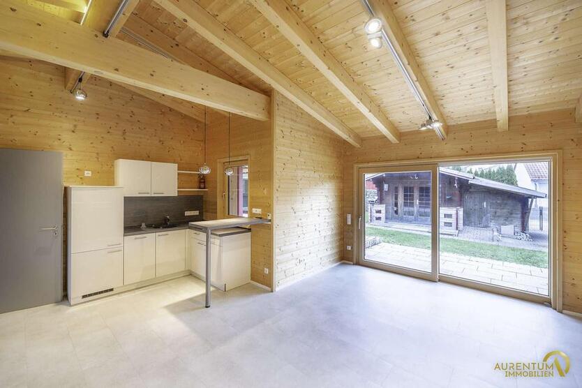 Attraktiver KfW40-Massivholzbungalow mit Garten, moderner Ausstattung zur Miete zimmer