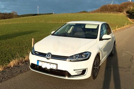 VW Golf 51.000 km 14.444 &euro; Olpe 57462