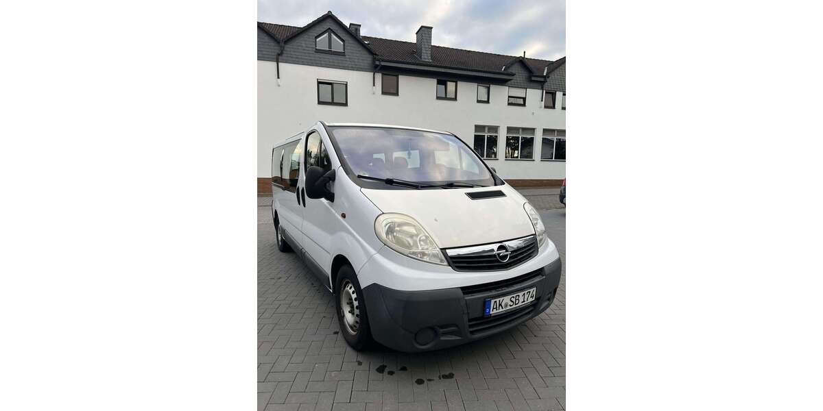 Opel Vivaro 317.000 km 8.500 &euro; Horhausen 56593
